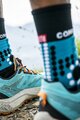 COMPRESSPORT Șosete clasice de ciclism - PRO RACING WINTER TRAIL - albastru deschis/albastru